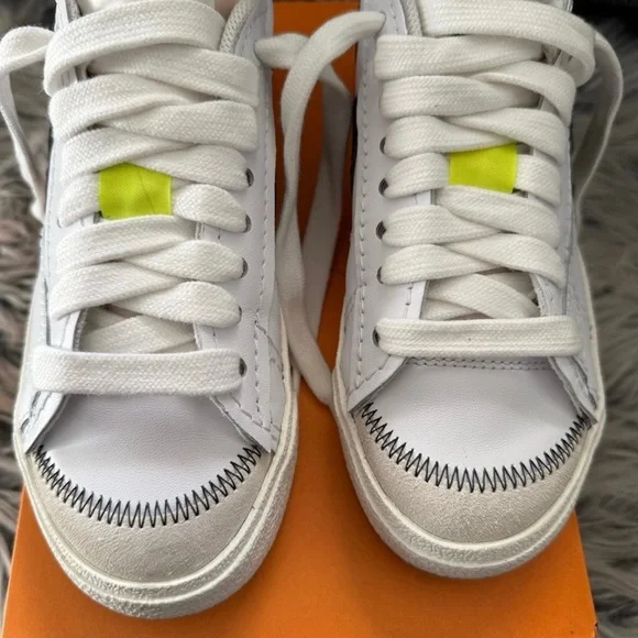 Nike W Blazer Low ’77 Jumbo Sneakers - Women’s Size 6.5 - Picture 2 of 8